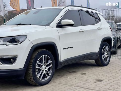 Jeep Compass 2018 - фото 11