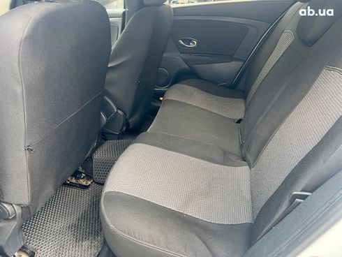 Renault Megane 2010 белый - фото 12