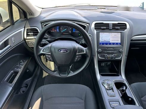 Ford Fusion 2019 - фото 18