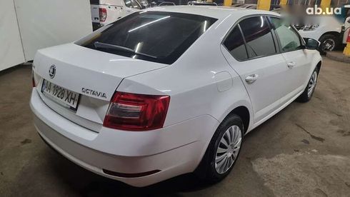 Skoda Octavia 2019 - фото 5