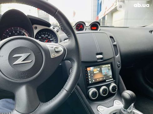 Nissan 370Z 2015 - фото 18