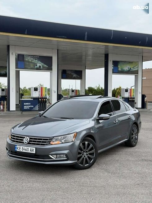 Volkswagen Passat 2017 - фото 8