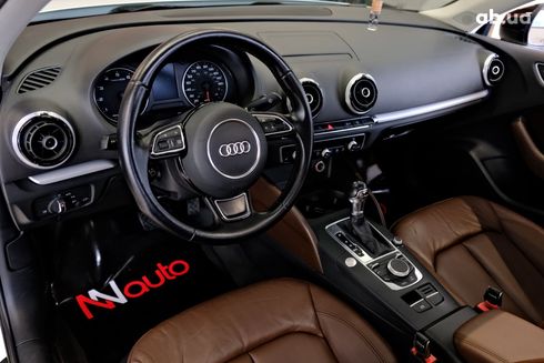 Audi A3 2016 белый - фото 3