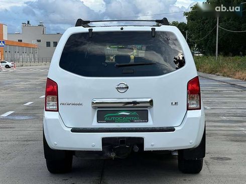 Nissan Pathfinder 2005 - фото 8