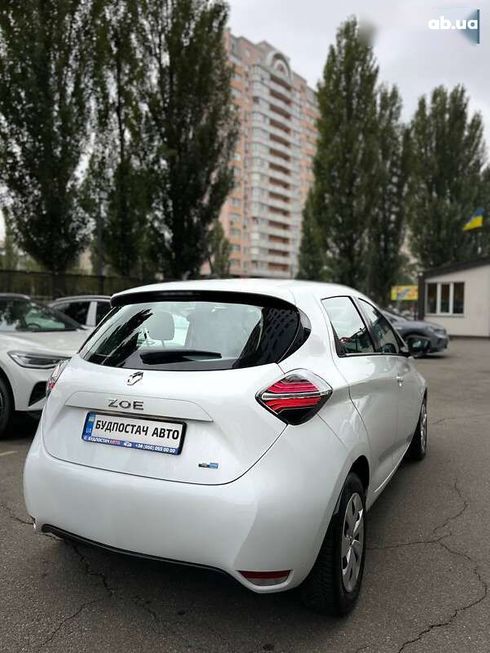 Renault Zoe 2021 - фото 7