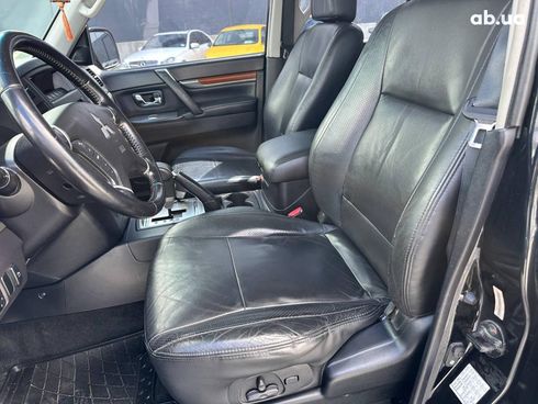 Mitsubishi Pajero Wagon 2007 черный - фото 53