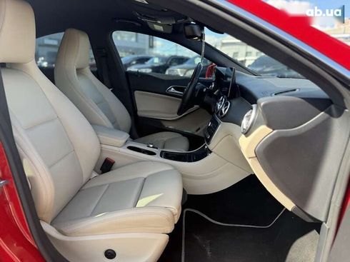 Mercedes-Benz CLA-Класс 2018 - фото 23