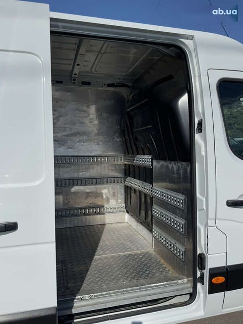 Renault Master 2017 - фото 26