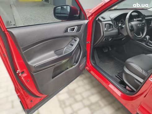 Chery Tiggo 4 2022 красный - фото 3