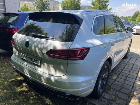 Volkswagen Touareg 2021 - фото 73