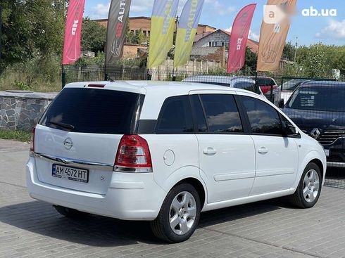 Opel Zafira 2009 - фото 28