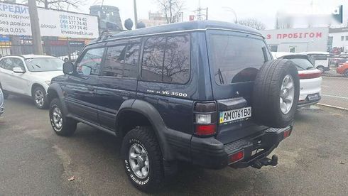 Mitsubishi Pajero 1994 - фото 2