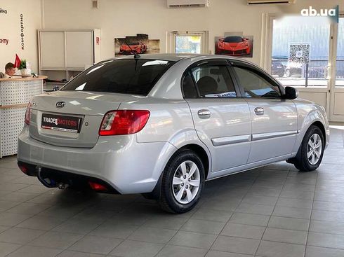 Kia Rio 2010 - фото 9