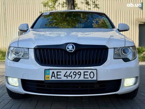 Skoda Superb 2013 - фото 7