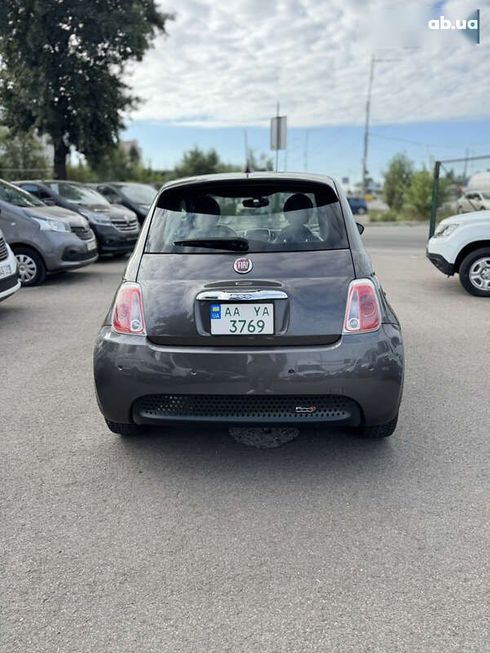 Fiat 500E 2017 - фото 10