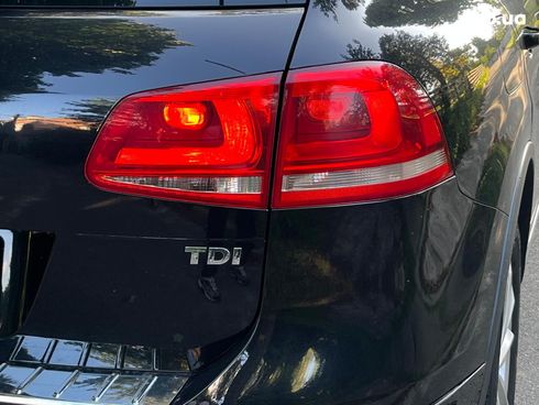 Volkswagen Touareg 2011 черный - фото 37