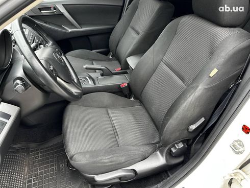 Mazda 3 2012 белый - фото 19