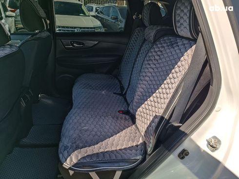 Nissan Rogue 2017 белый - фото 28