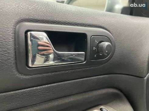 Volkswagen Bora 2002 - фото 17