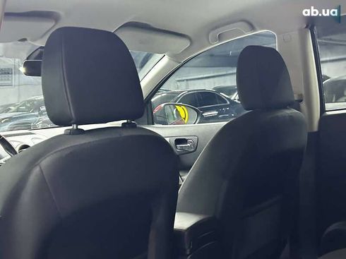 Nissan Qashqai 2012 - фото 14