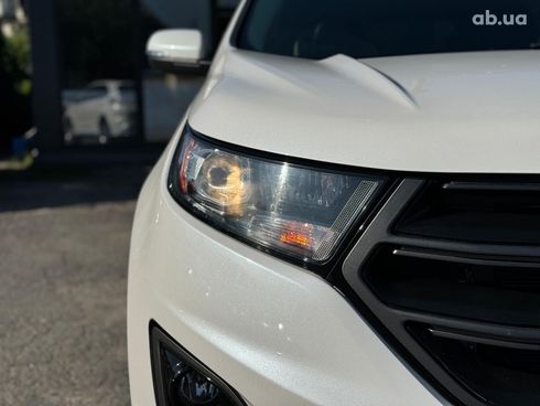 Ford Edge 2018 белый - фото 9