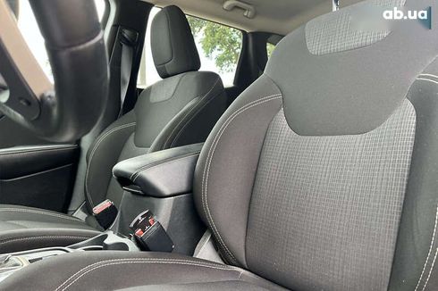 Jeep Cherokee 2015 - фото 10