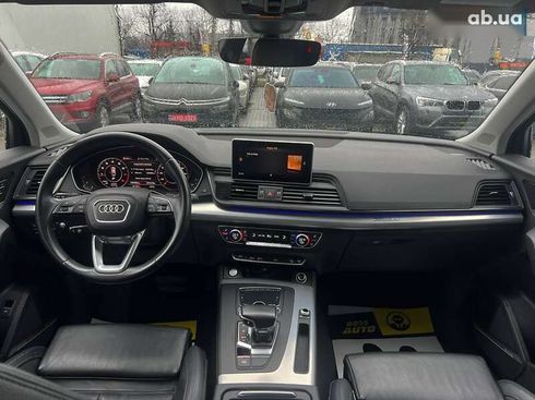 Audi Q5 2017 - фото 23