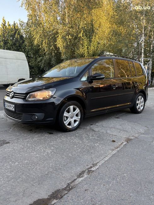 Volkswagen Touran 2010 черный - фото 2