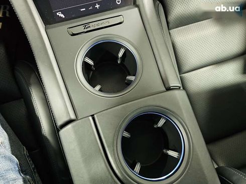 Porsche Taycan 2021 - фото 30