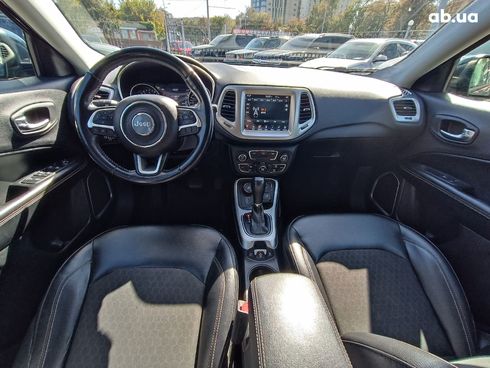 Jeep Compass 2017 черный - фото 15