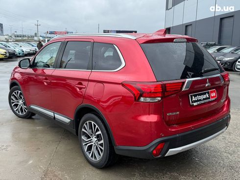 Mitsubishi Outlander 2018 красный - фото 28