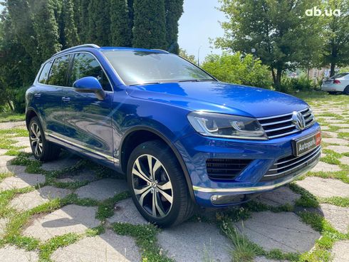 Volkswagen Touareg 2015 синий - фото 3