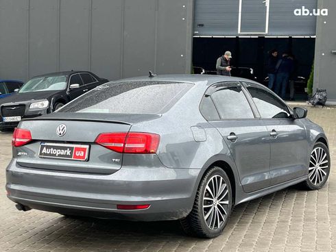 Volkswagen Jetta 2016 серый - фото 5