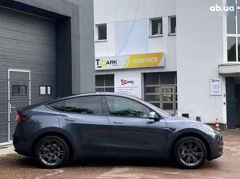 Tesla Model Y 2023 - фото 11