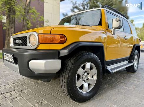 Toyota FJ Cruiser 2007 - фото 5