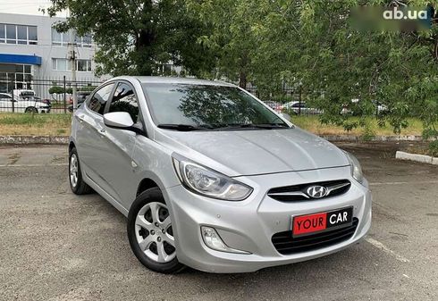 Hyundai Accent 2012 - фото 9