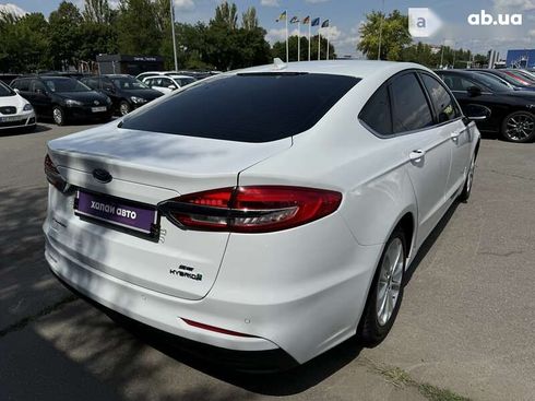 Ford Fusion 2019 - фото 8