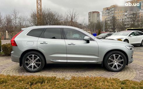Volvo XC60 2018 - фото 8