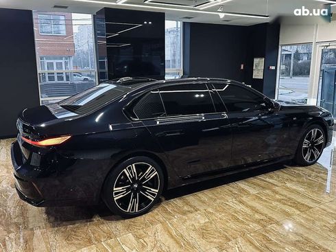 BMW 7 серия 2023 - фото 6