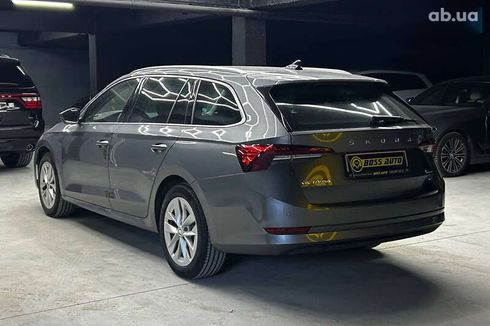 Skoda Octavia 2023 - фото 4