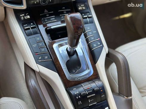 Porsche Cayenne 2011 - фото 20