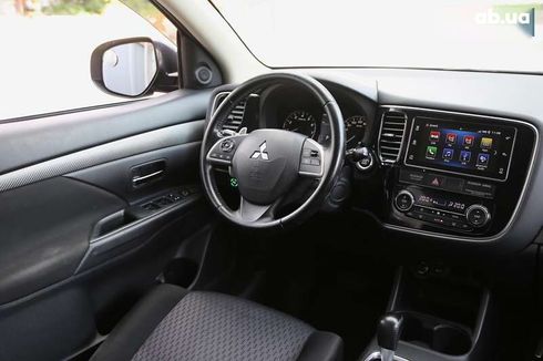 Mitsubishi Outlander 2012 - фото 13
