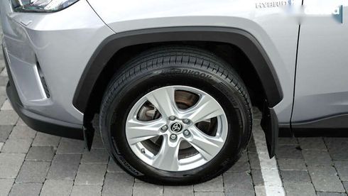 Toyota RAV4 2020 - фото 11
