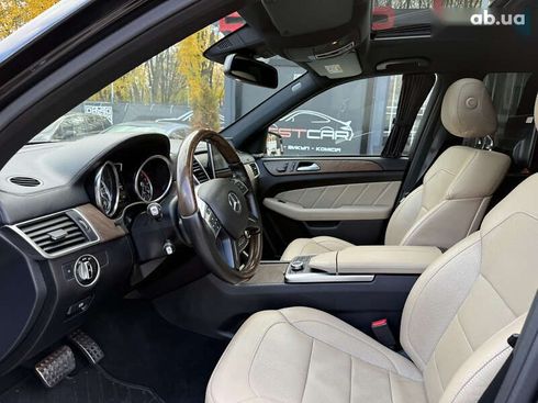 Mercedes-Benz GL-Класс 2015 - фото 19