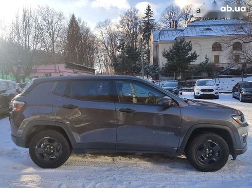 Jeep Compass 2020 - фото 8