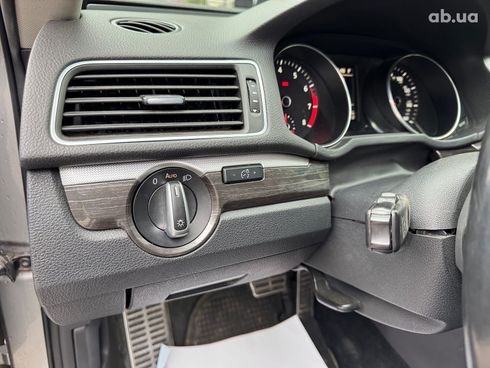 Volkswagen passat b7 2012 серый - фото 16