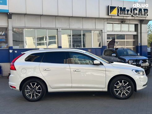 Volvo XC60 2017 белый - фото 4