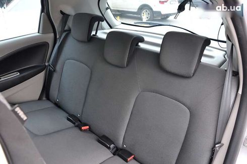 Renault Zoe 2015 - фото 21