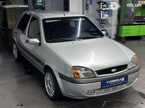 Ford Fiesta 2000 - фото 2