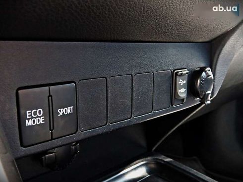 Toyota RAV4 2017 - фото 14